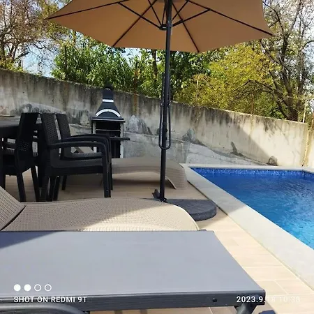 Kobi Hotel
